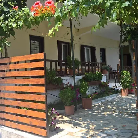 Sotiroulis 3* Néa Meságkala