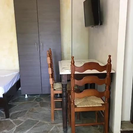 Hotel de apartamente Sotiroulis Néa Meságkala