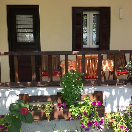 Sotiroulis Apartmanhotel Néa Meságkala